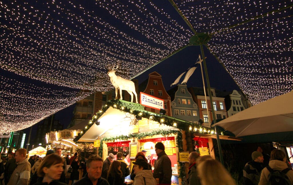 Weihnachtsmarkt Rostock - Quelle: https://www.rostocker-weihnachtsmarkt.de/