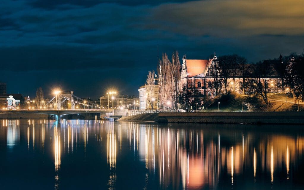 Breslau bei Nacht - Bild von Piotr auf Pixabay