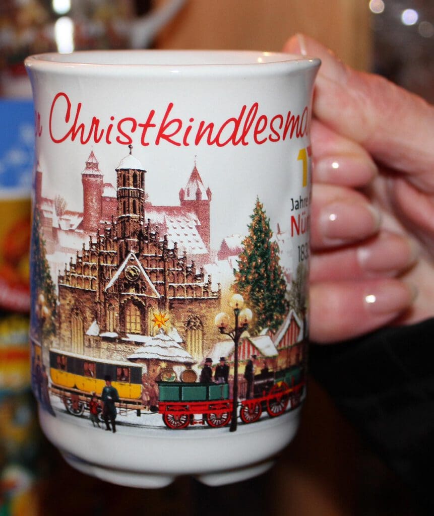 Nürnberg Christkindlmarkt Tasse - Bild von G.C. auf Pixabay